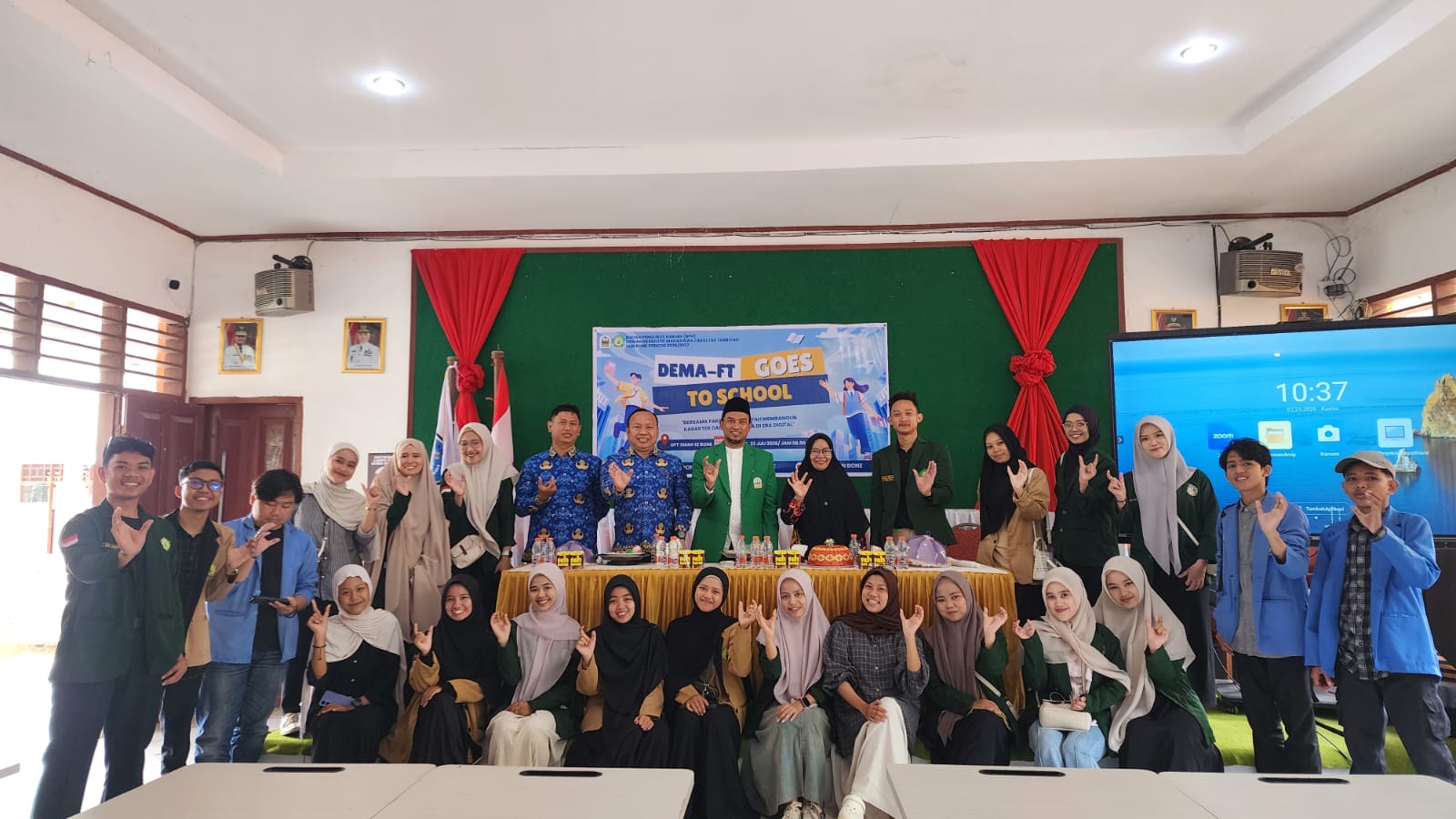 DEMA Fakultas Tarbiyah IAIN Bone Gelar "Go To School", Perkuat Karakter dan Literasi Digital Siswa